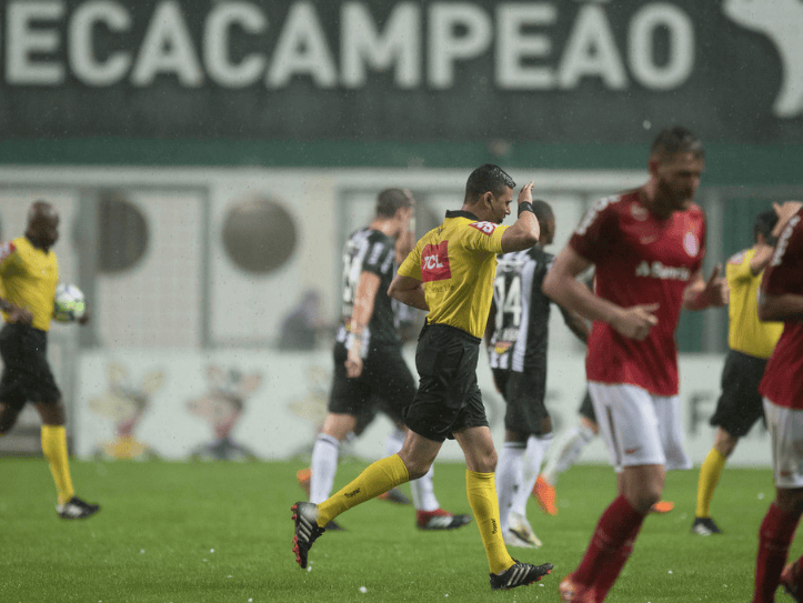 巴塞罗那蒂亚戈 巴塞罗那蒂亚戈