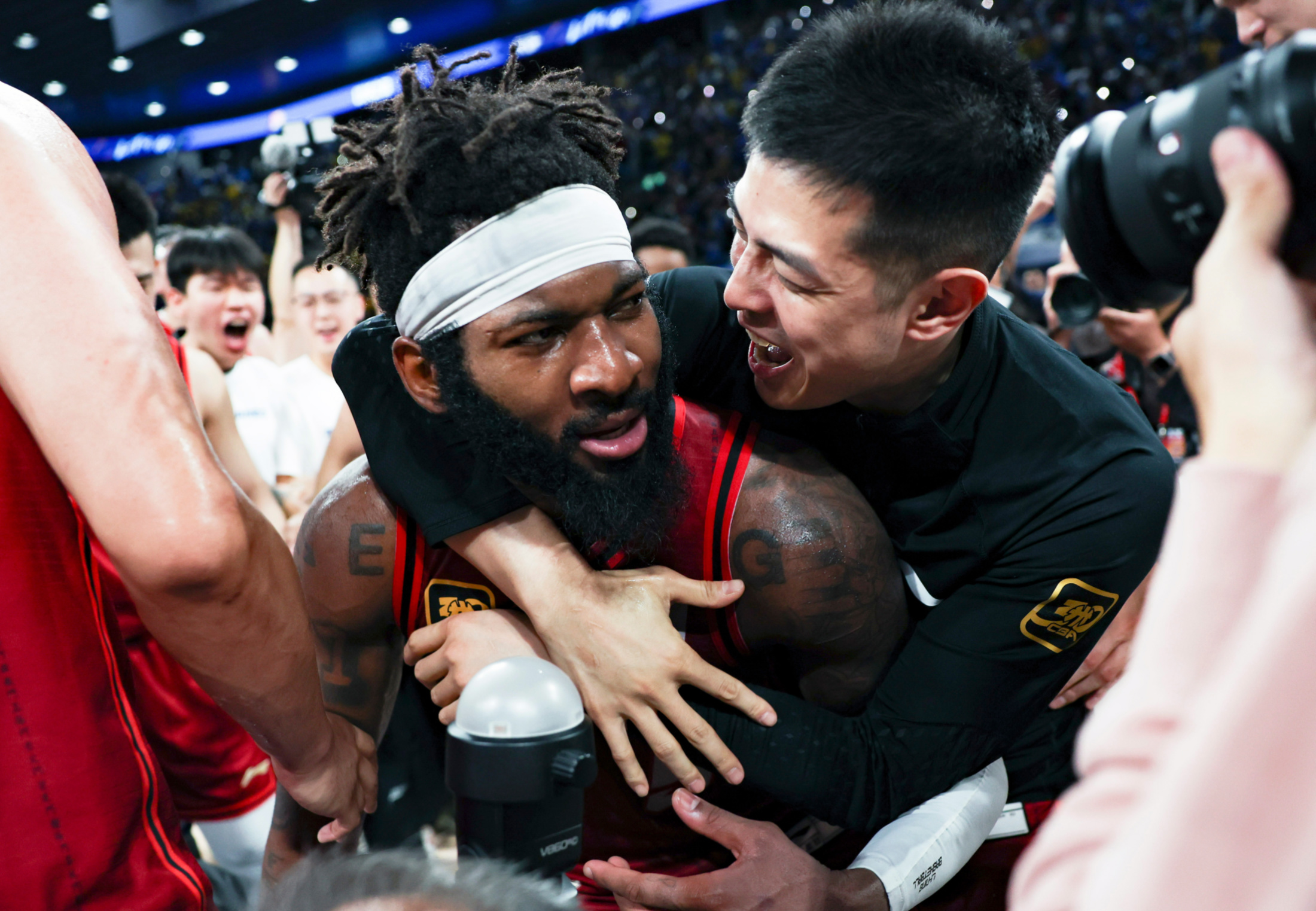 3377官方网站 -关于北京首钢迎欧篮联关键赛；今晚回应争议；球迷炸锅；更衣室氛围转暖的信息